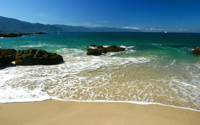 Lindo Mar Resort