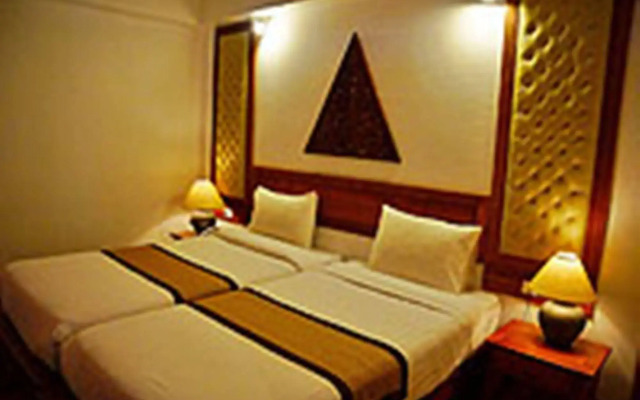 Chanthapanya Hotel