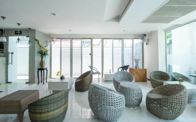 Yenna Apartment