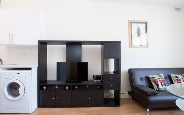 One Bedroom Flat Harrow 42B