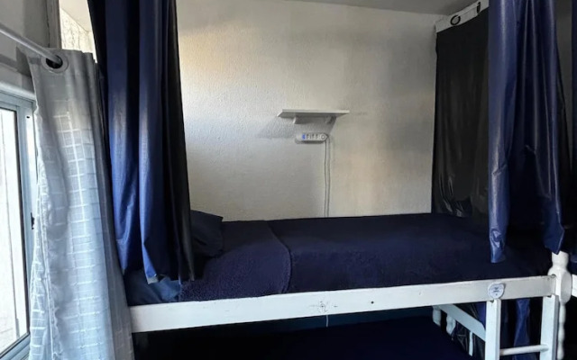 Primos Hostel & House