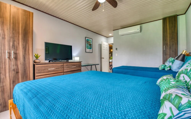 Golden Getaway Apartments