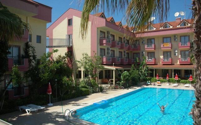 Silver Hotel