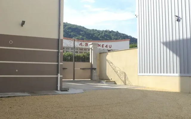 Aux Jardins de L'Isle