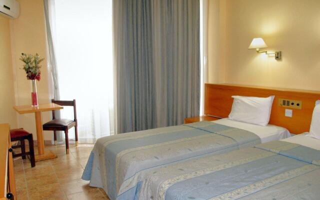 Flamingo Beach Hotel
