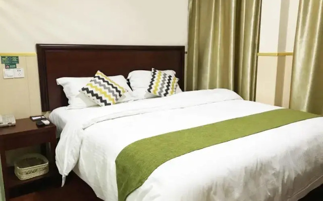 GreenTree Inn Shanghai Xintiandi Laoximen Subway Station Shell Hotel