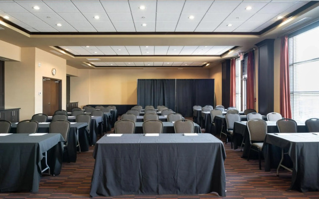 Four Points by Sheraton Edmonton International Airport