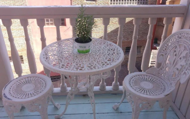 Botanical Garden Apartments