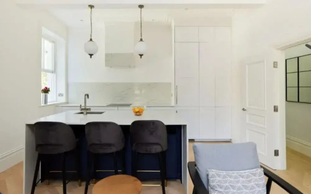 The Crystal Palace Wonder - Lovely 2bdr Flat With Parking