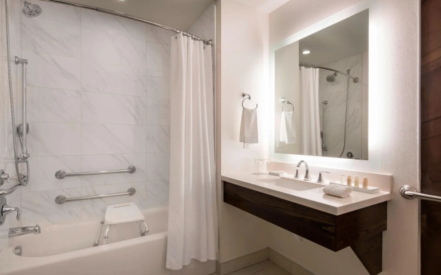 Renaissance Denver Downtown City Center Hotel