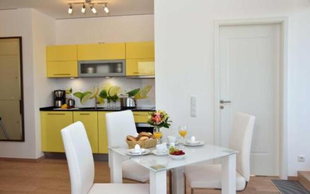 Logierhaus Friedrich -Ferienwohnung Sandstrand - 1.Reihe