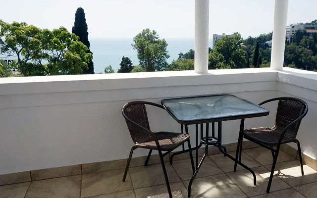 The allure of the sea Neolit