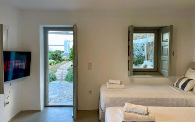 Bohemian Blue Villa - 7 BDRM - beach in 200m - MG Villas