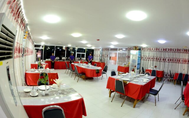 Royal Naung Yoe Hotel