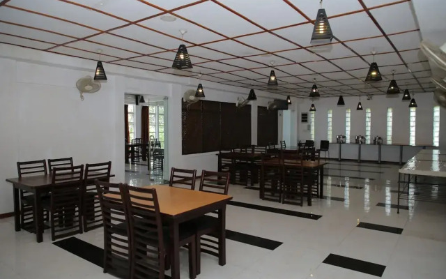 OYO 256 Subash Hotel