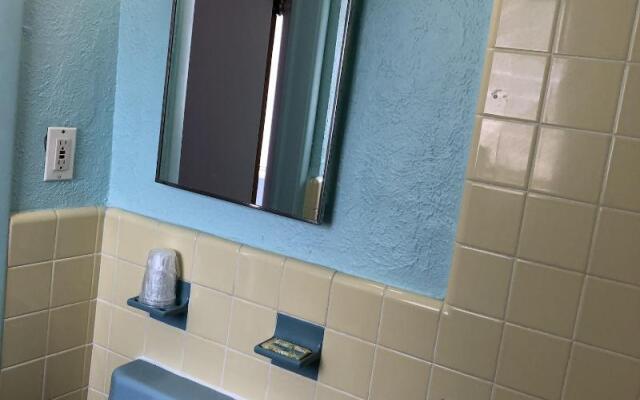 Monaco Motel - Wildwood Beach & Boardwalk
