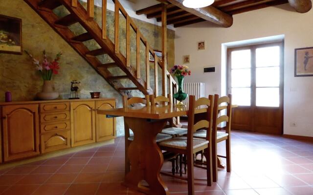 Lovely Holiday Home in Panzano With Swimming Pool