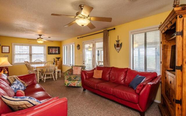 Beach Barn by Oak Island Accommodations