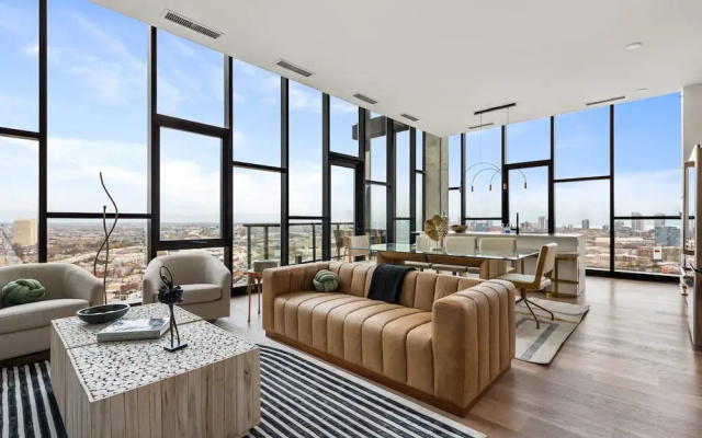 Group Escape 2 Luxury 3BR Penthouses