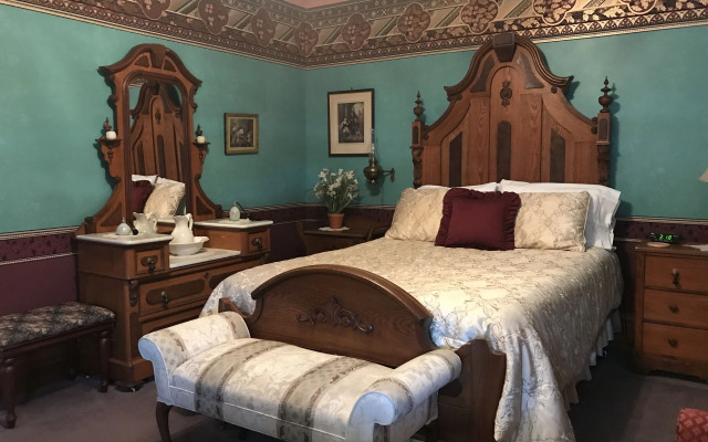 Grand Victorian B&B Inn