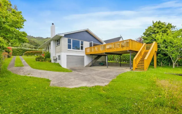 Winara Winner - Waikanae Holiday Home