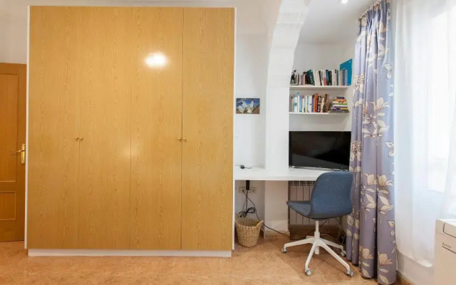 Apartment near the Marina, Valencia