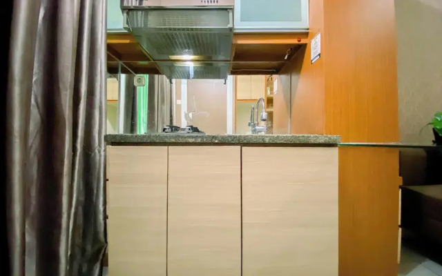 Pool View Apartment Green Pramuka