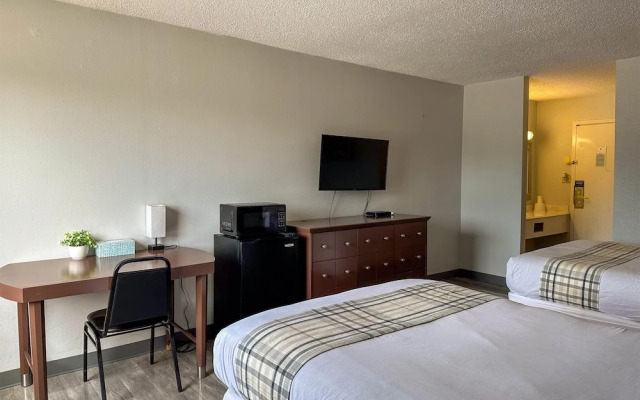 Quality Inn Rochester Airport
