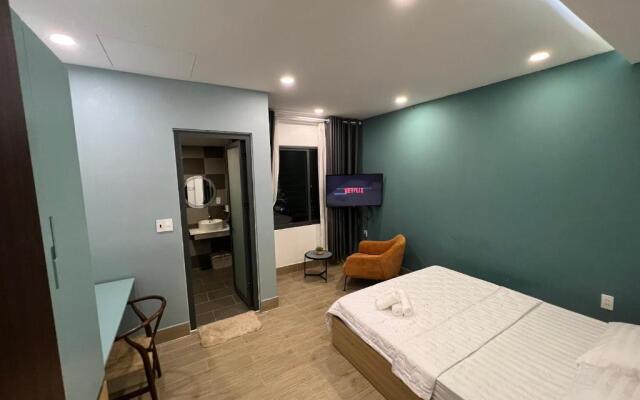 Thuong's House