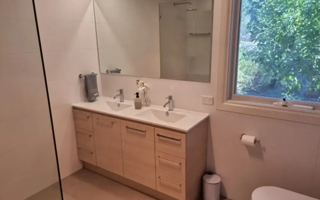 Donnybrook Cottages - Donnybrook Cottage