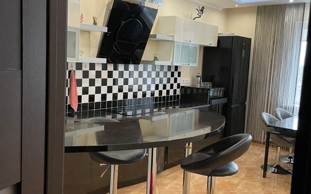 Апартаменты на набережной Кубанская