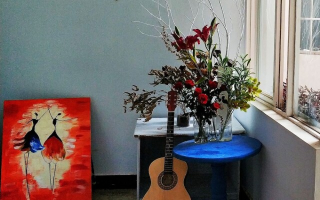 Bayou Youth Hostel