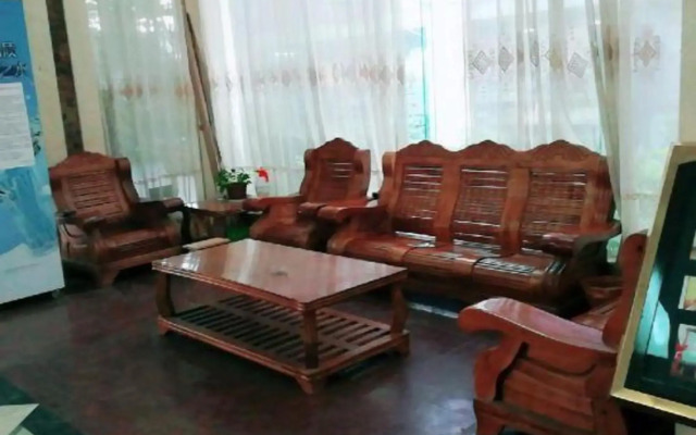 Donghuang Hotel