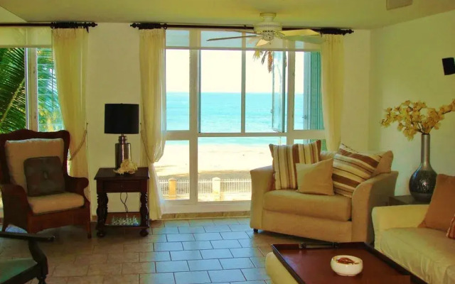 Real Beach Front Luxury Penthouse Villa