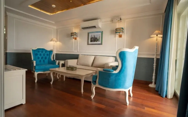 State Beach Resort & Spa
