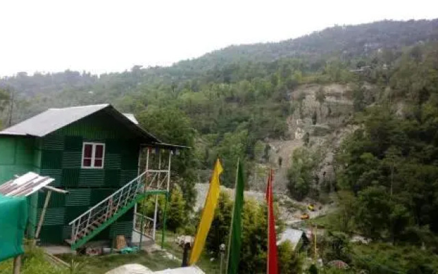 Vamoosetrail Pedong Village Resort