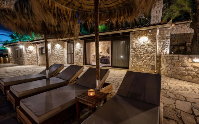 Palmrise Luxury Villas - Thea Villa