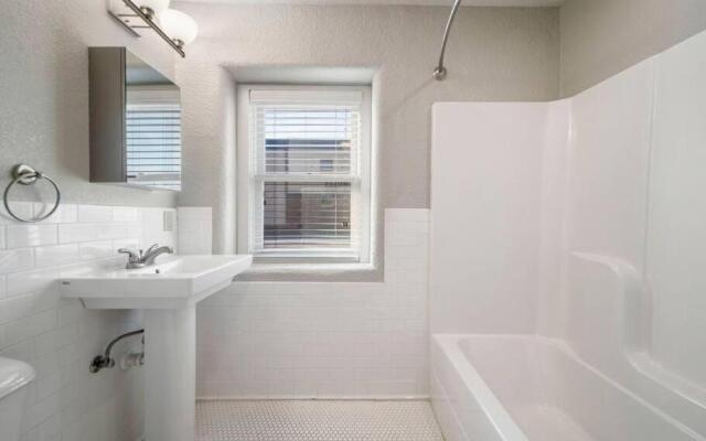 Boutique Apartment in Downtown