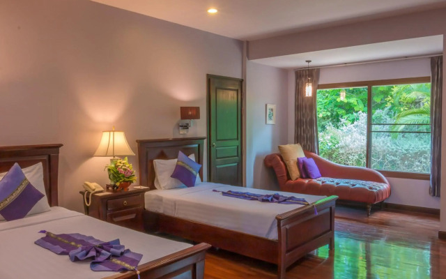 Phuwanalee Resort