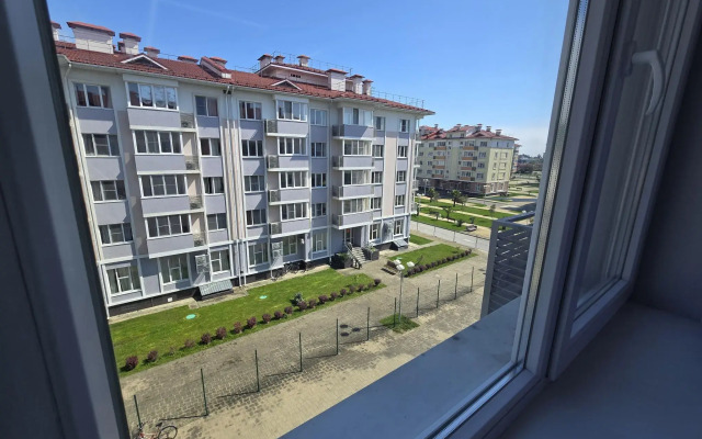 Alexandrovsky Garden Apartment on Voskresenskaya Street