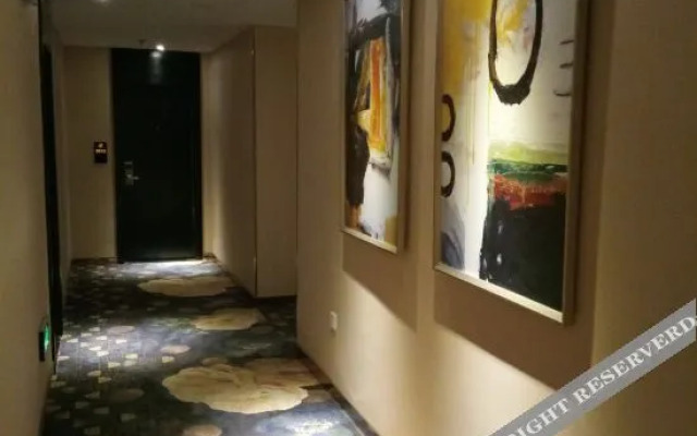 Marriott Hotel (Hechi Huanjiangqiao East Road)