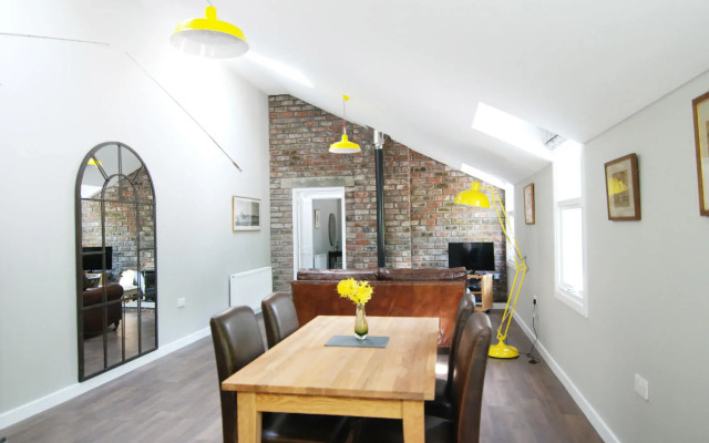 Meikleour Arms Hotel and Restaurant