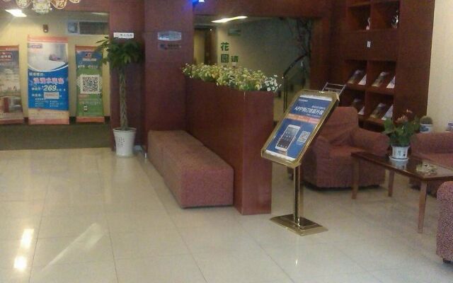 Hanting Hotel Zhenjiang Jiefang Road