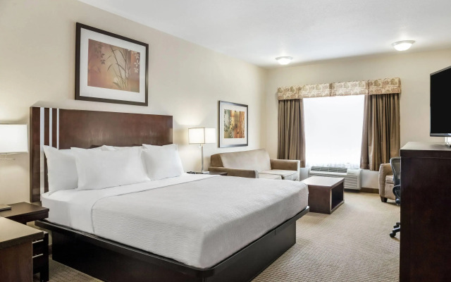 Ramada by Wyndham Lac La Biche