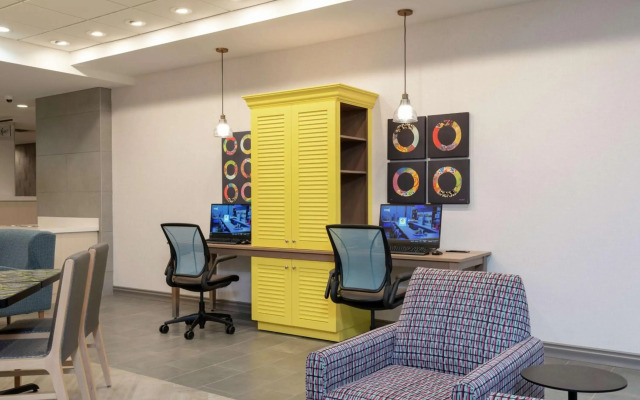 Home2 Suites by Hilton Indianapolis Airport