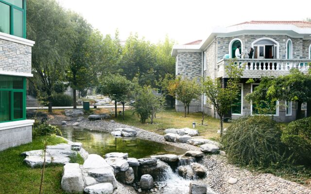 Fragrant Hill Empark Hotel