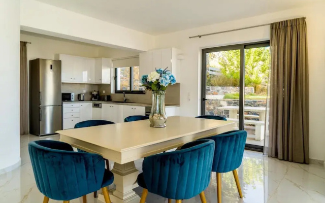Joy of the Sea Villa