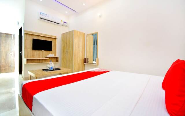 The Meridien by OYO Rooms