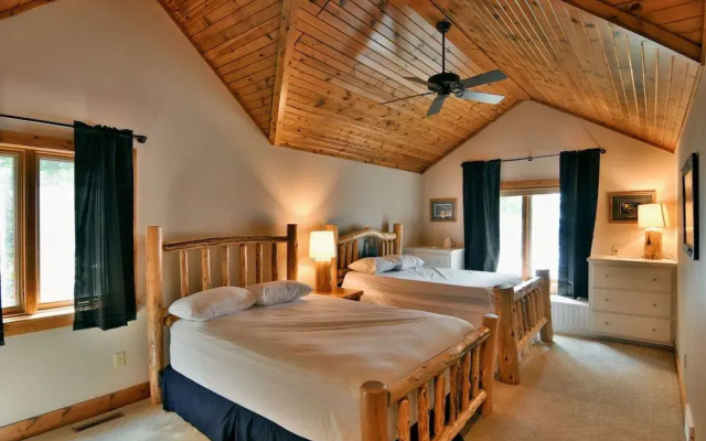 Lumberjack Lodge
