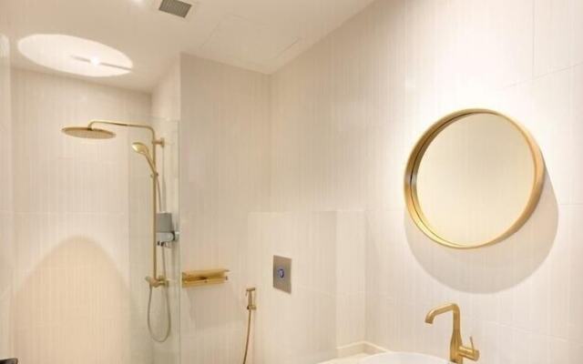 Dream Chaser Boutique Capsule Hotel